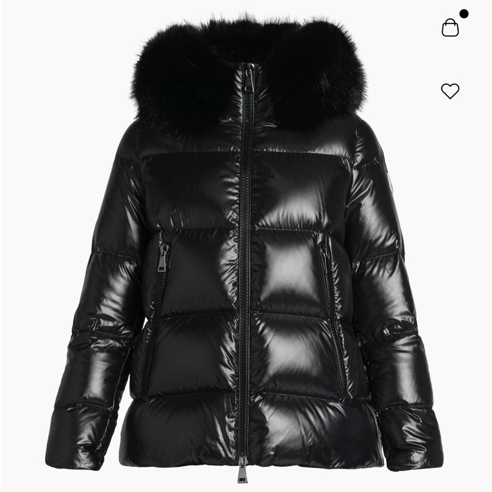 Moncler Authentic! Like new authentic Moncler best seller down coat